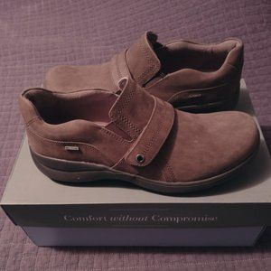 Women's Aravon, RS WP Slip-on, Nubuck, Waterproof, Size 9D, NEW in Box
